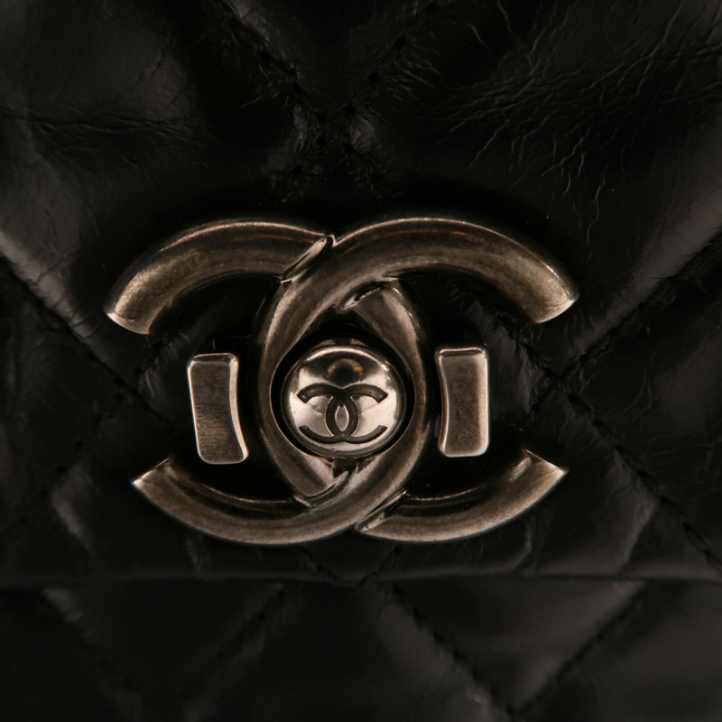 CHANEL 牛皮皮革Chain Shoulder銀扣鏈帶肩背袋-10