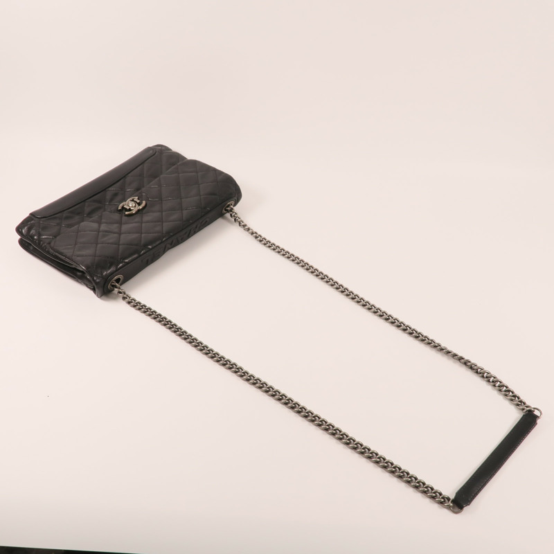 CHANEL 牛皮皮革Chain Shoulder銀扣鏈帶肩背袋-11