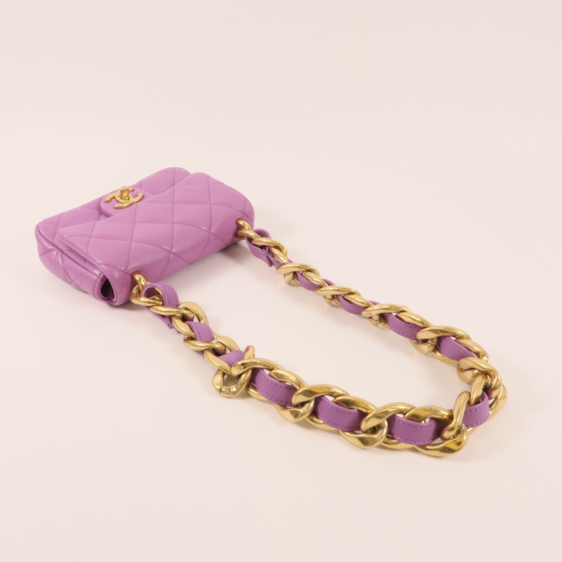 CHANEL 羊皮皮革Mini Flap Bag金扣鏈帶肩背袋-9