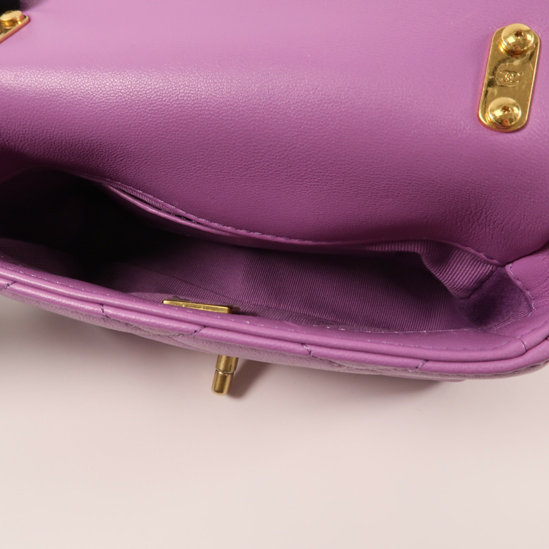 CHANEL 羊皮皮革Mini Flap Bag金扣鏈帶肩背袋-10