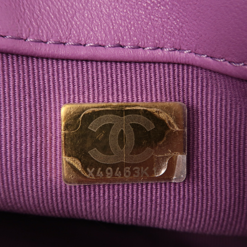 CHANEL 羊皮皮革Mini Flap Bag金扣鏈帶肩背袋-12