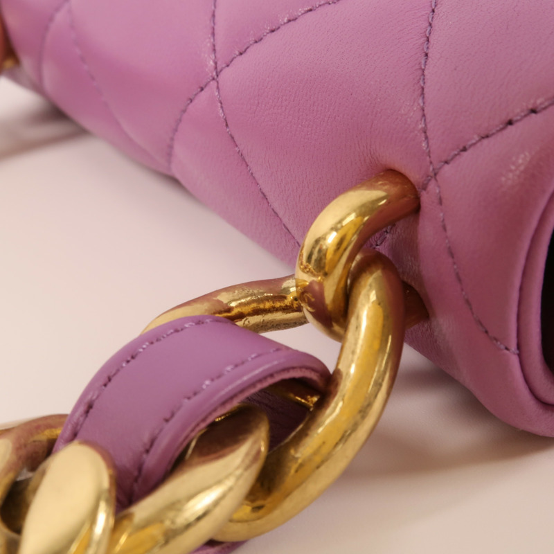 CHANEL 羊皮皮革Mini Flap Bag金扣鏈帶肩背袋-14