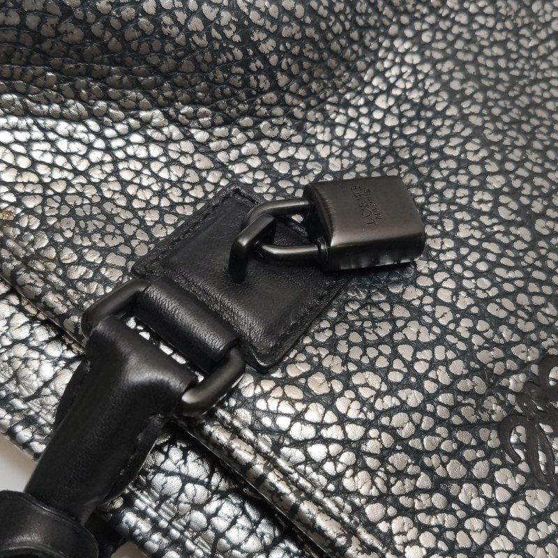 Loewe Amazona大號牛皮純色logo圖案加固邊角手提包-12