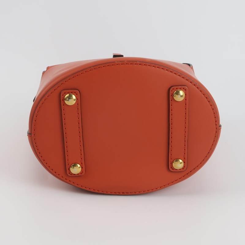 Burberry牛皮純色字母logo子母包單肩包-6