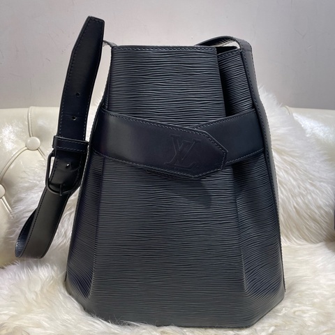 LV EPI Bucket 中古包