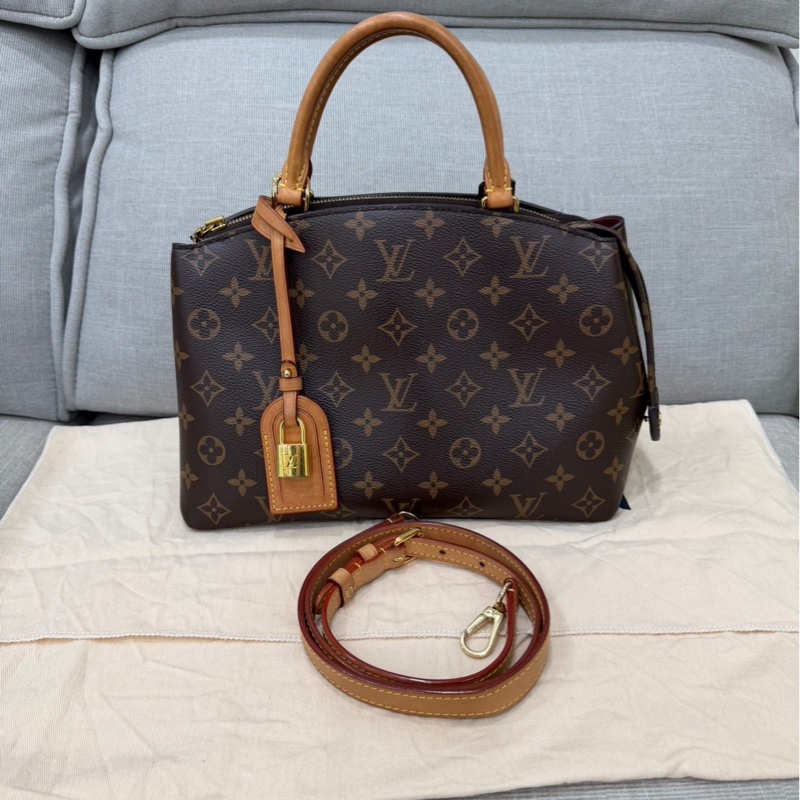 LV M45900 PETIT Palais 老花 新款蒙田斜背包-0