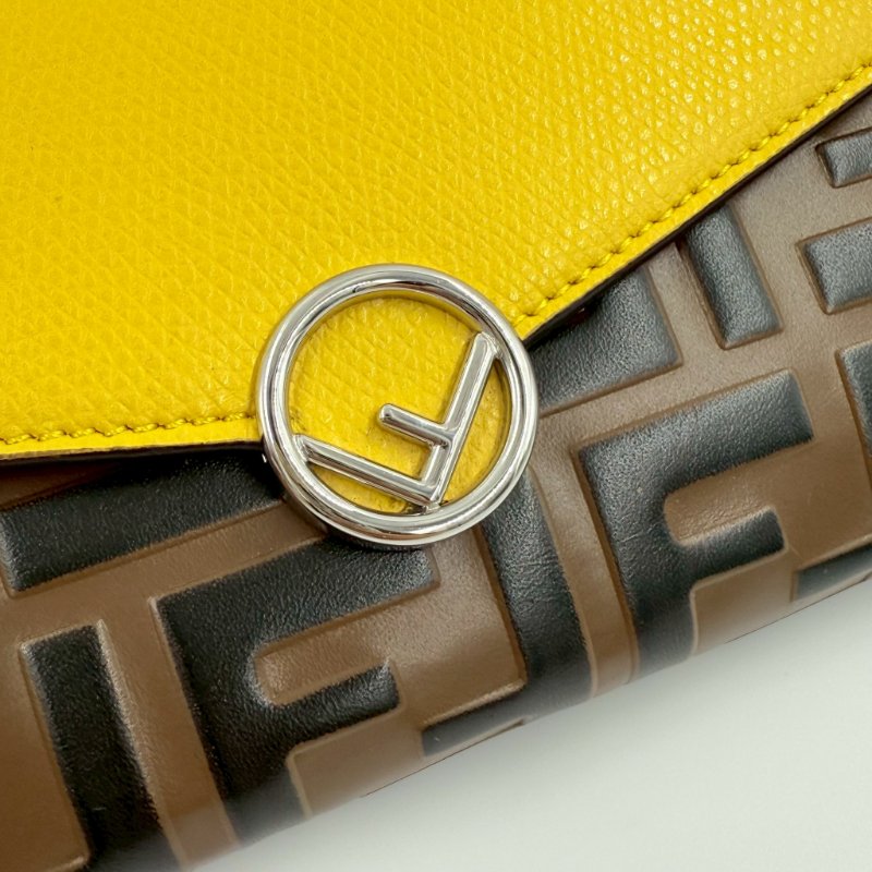 FENDI黃色牛皮拼老花下蓋長夾woc-16