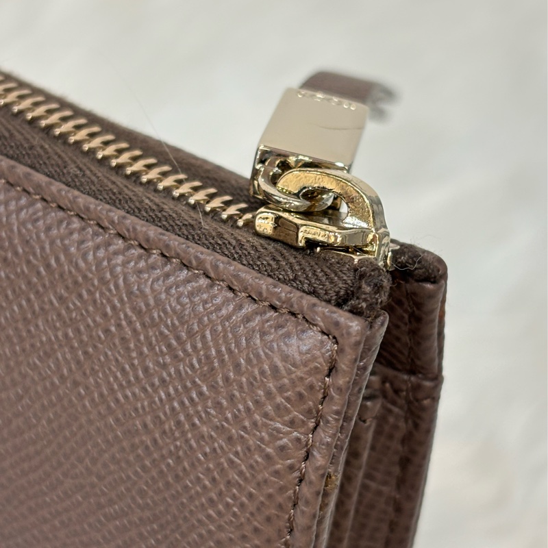 Tods 摩卡色 灰色 EPSOM 牛皮 金牌 拉鍊 長夾 皮夾 錢包 發財包-18