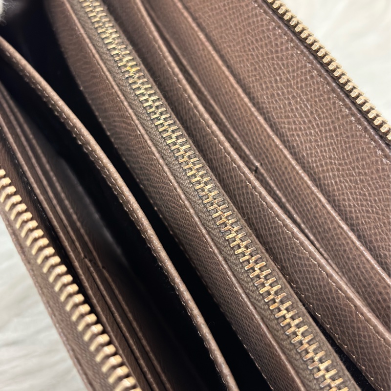 Tods 摩卡色 灰色 EPSOM 牛皮 金牌 拉鍊 長夾 皮夾 錢包 發財包-34