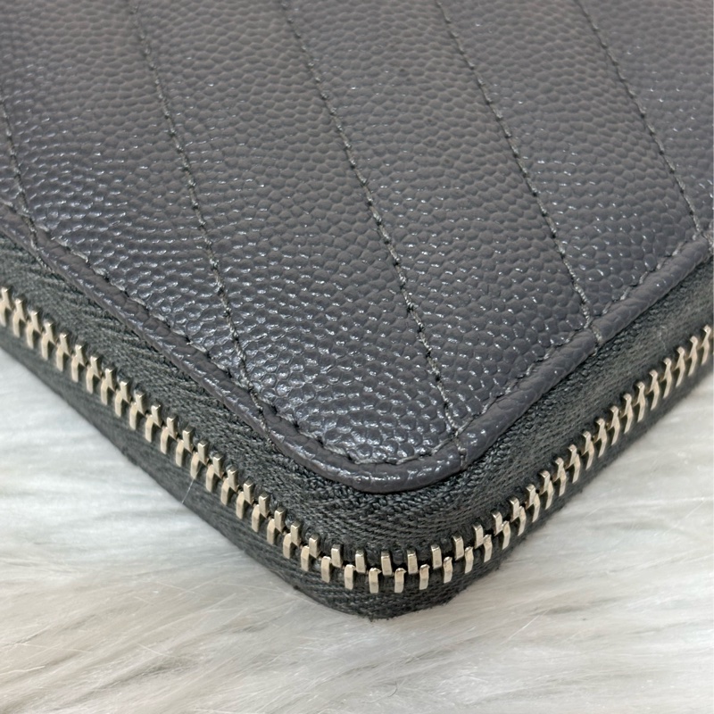 YSL 358094 LOGO 大象灰荔枝皮 銀釦 發財包拉鍊夾信用卡零錢包長夾皮夾發財包-12