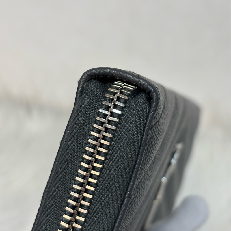 YSL 358094 LOGO 大象灰荔枝皮 銀釦 發財包拉鍊夾信用卡零錢包長夾皮夾發財包-20