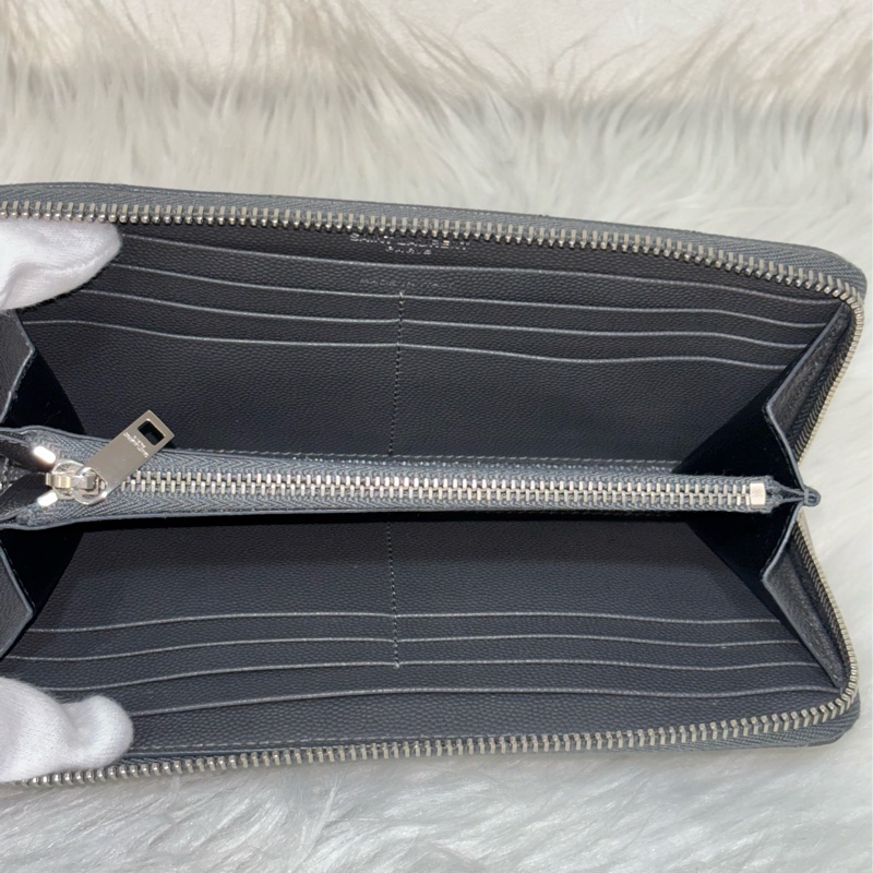 YSL 358094 LOGO 大象灰荔枝皮 銀釦 發財包拉鍊夾信用卡零錢包長夾皮夾發財包-27
