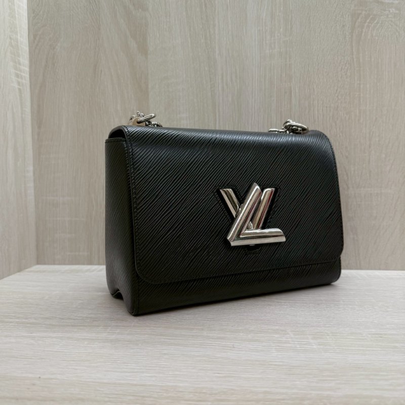 LV黑色EPI銀釦TWIST MM肩側背包M21113-4
