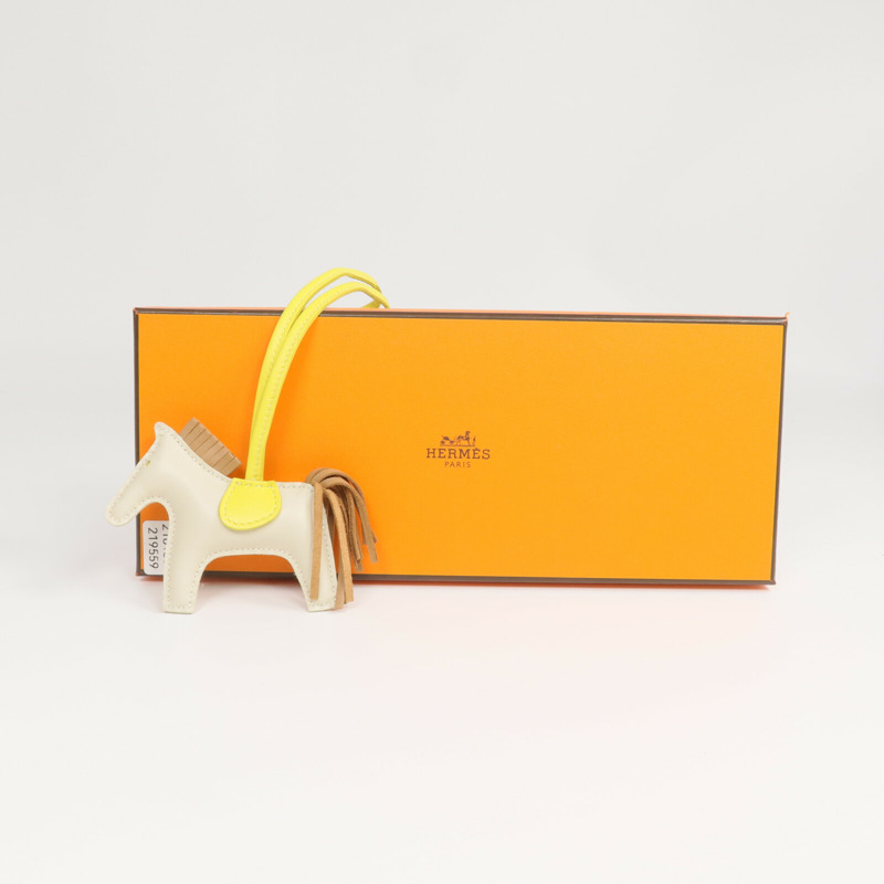 HERMES Milo皮革Rodeo PM掛飾Craie/Chai/Lime-5