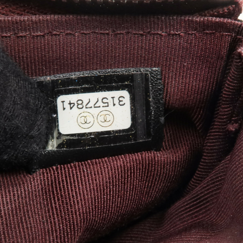 CHANEL 羊皮皮革Mini Pouch銀扣手拿包-15