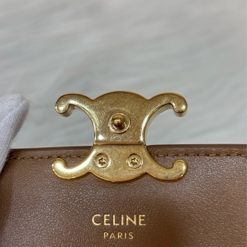 CELINE TRIOMPHE 10I583 金釦凱旋門金棕金牛皮 BOX 零錢包卡夾信用卡包名片夾短夾錢包-21
