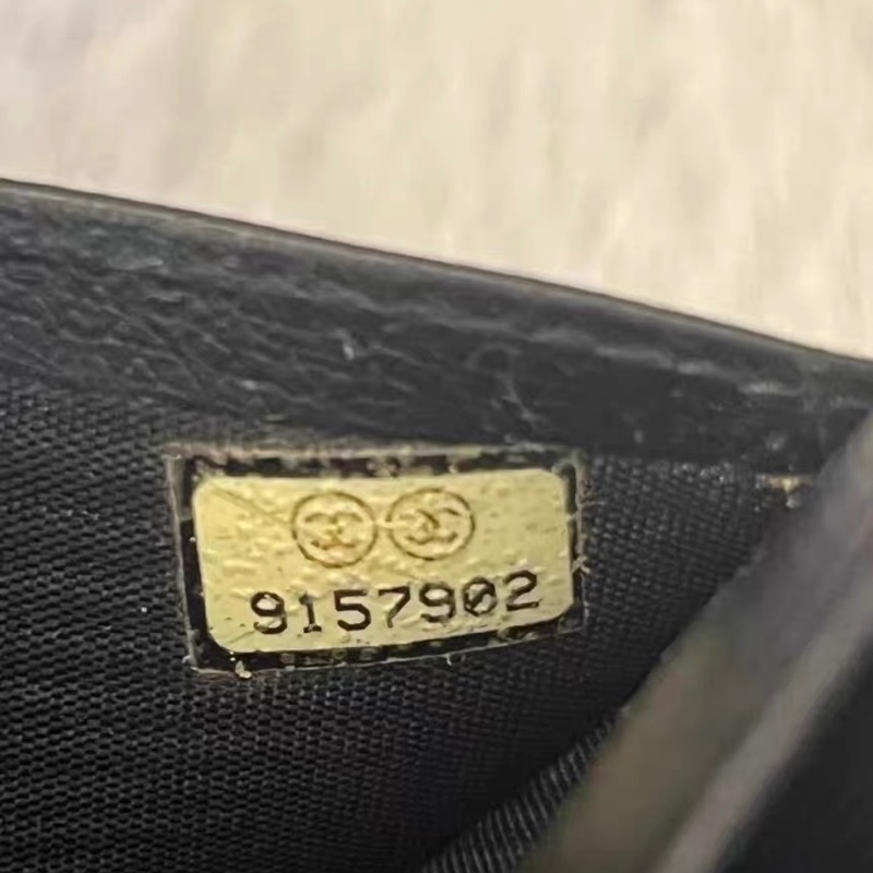 老香 CHANEL Vintage 黑色魚子醬皮 Coco Button 壓扣長夾|9字雷標|金黑圓扣-6