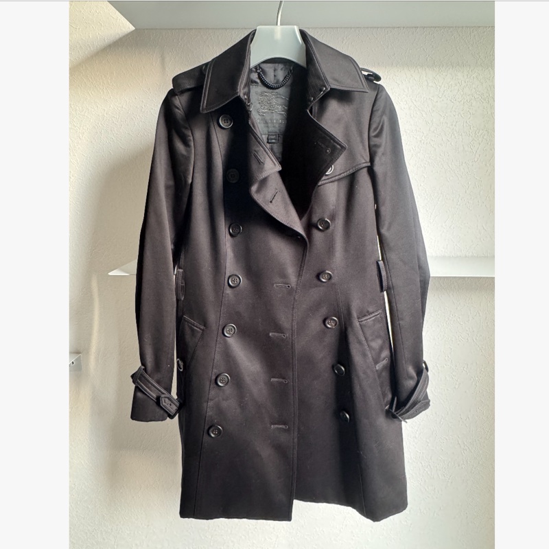 Burberry 黑色風衣外套🧥-0