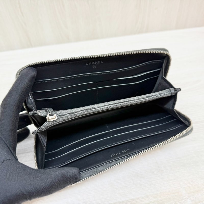 CHANEL黑色羊皮雙C鉚釘拉鍊長夾A80336-8