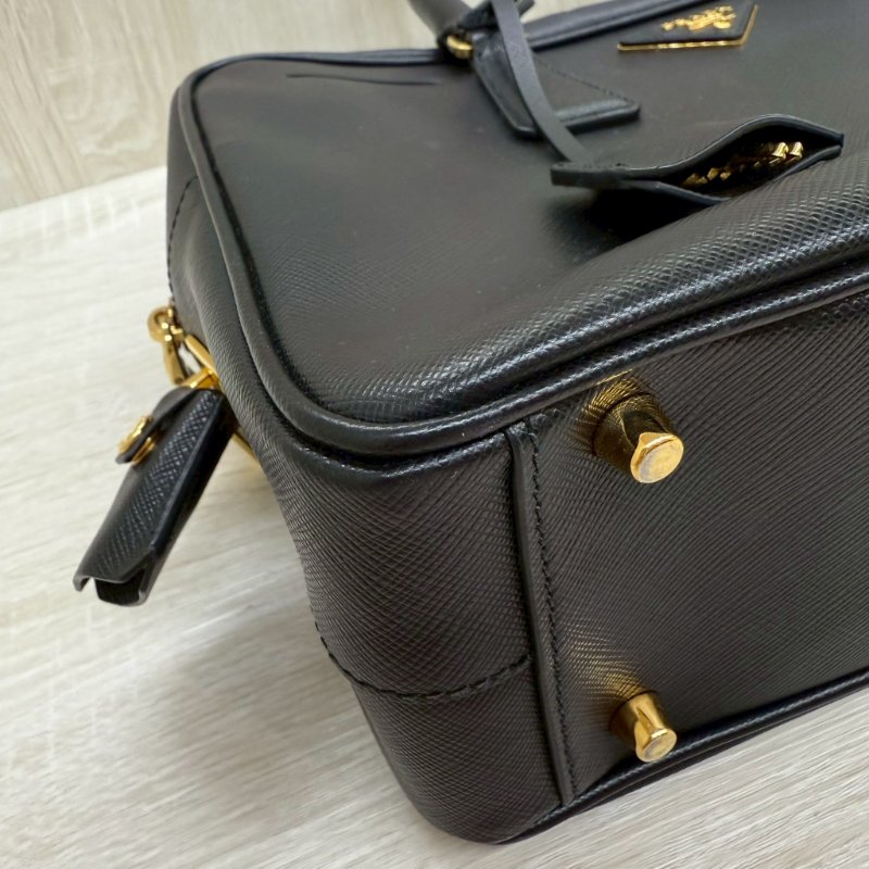 PRADA黑金牛皮方形手提托特包BL0095-9