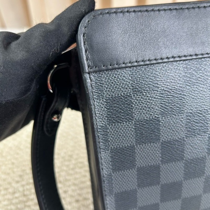 LV路易威登 Standing Pouch 黑棋盤格男士手拿包洗漱包 容量實用 時尚百搭-9