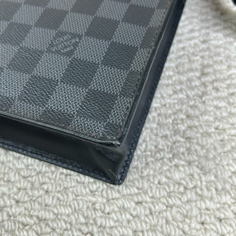 LV路易威登 Standing Pouch 黑棋盤格男士手拿包洗漱包 容量實用 時尚百搭-14