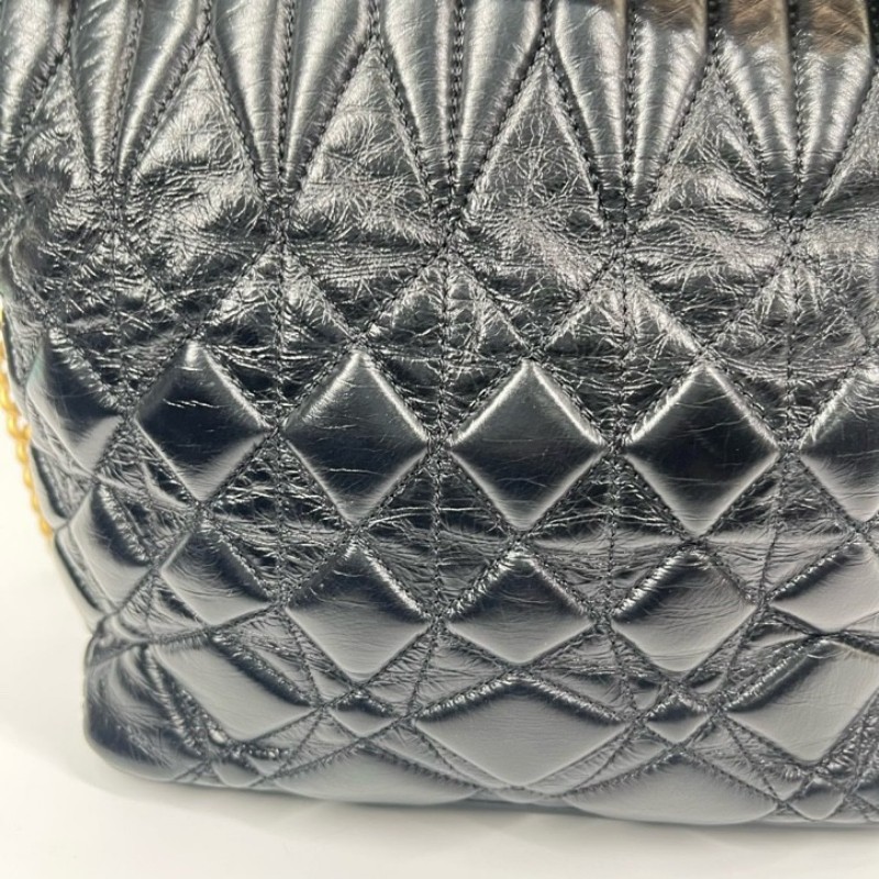 CHANEL香奈兒 28開 黑色嬉皮包 復古小牛皮黑金 字母肩帶款 做舊感酷酷的-15