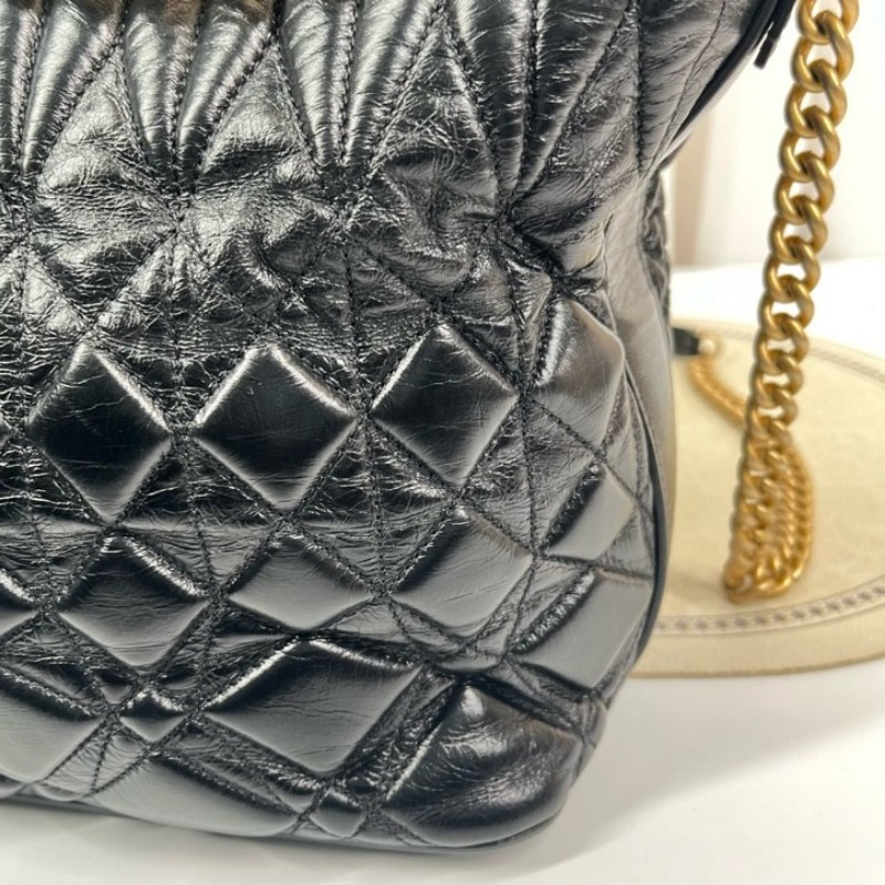 CHANEL香奈兒 28開 黑色嬉皮包 復古小牛皮黑金 字母肩帶款 做舊感酷酷的-16