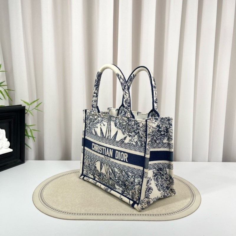 DIOR迪奧 booktote 小號托特八芒星限量款無限夢境藍色刺繡-4