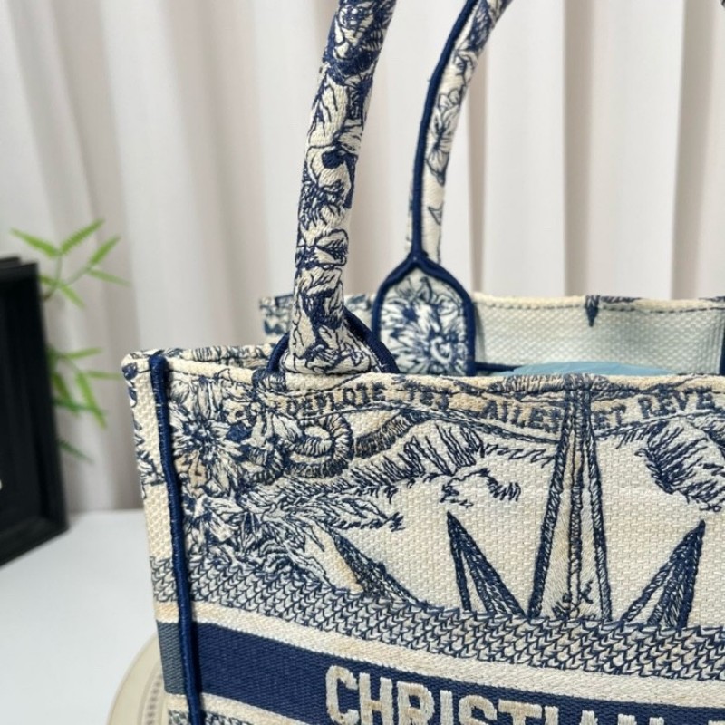DIOR迪奧 booktote 小號托特八芒星限量款無限夢境藍色刺繡-14