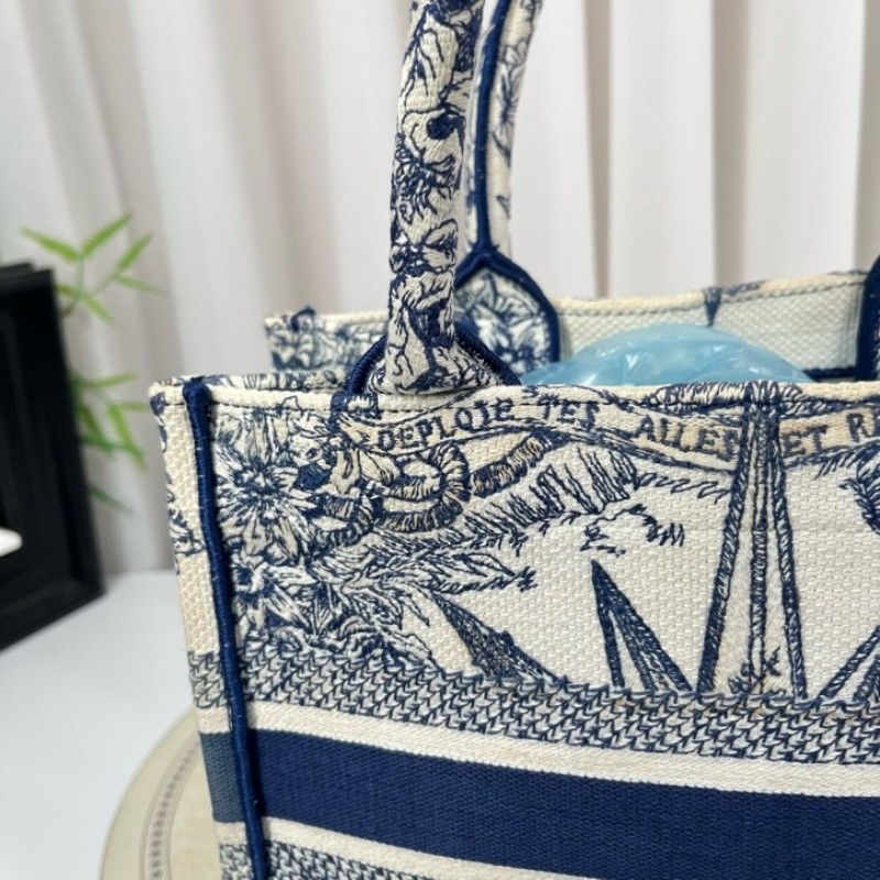 DIOR迪奧 booktote 小號托特八芒星限量款無限夢境藍色刺繡-16