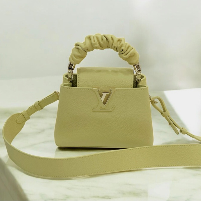 莉亞精品♡ LV Capucines BB 小雞黃 二手美包-0