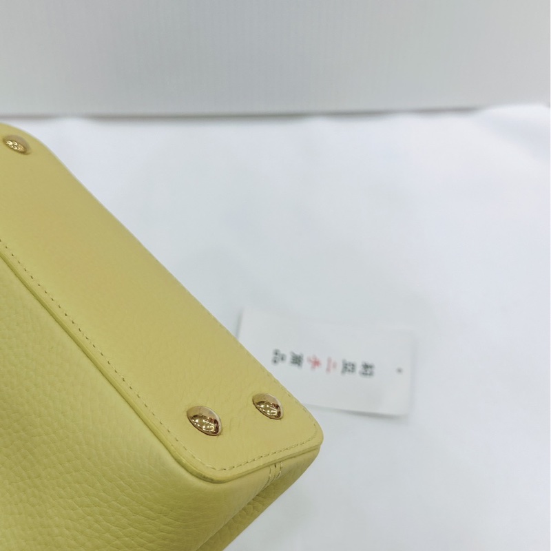 莉亞精品♡ LV Capucines BB 小雞黃 二手美包-8