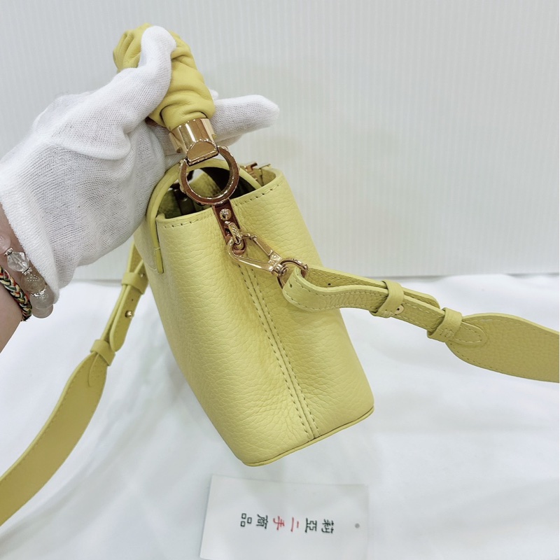 莉亞精品♡ LV Capucines BB 小雞黃 二手美包-13