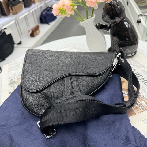 Dior 男士斜挎 全新