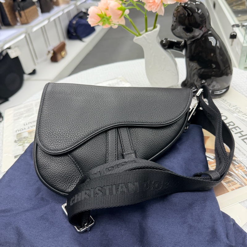 Dior 男士斜挎 全新-0