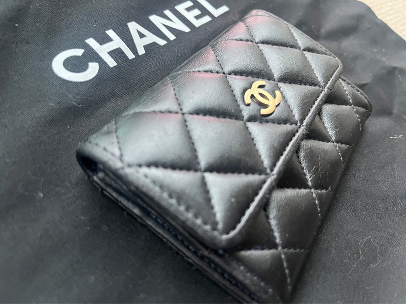 Chanel 香奈兒小羊皮卡夾零錢包-2
