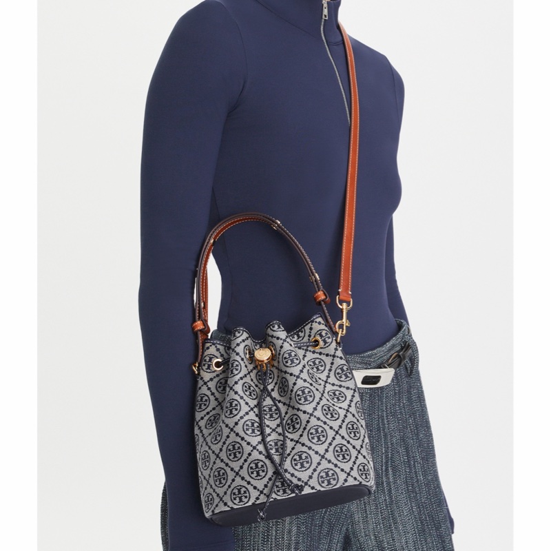 Tory Burch 女士 T Monogram 水桶包均碼碼17.9cm*11.7cm*21cm-1