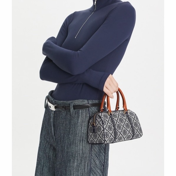Tory Burch 女士 T MONOGRAM 小號桶形包均碼碼20.5cm*9.5cm*12cm-0