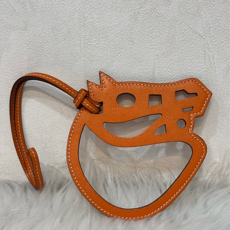 HERMES Paddock Cheval Bag Charm 愛馬仕 橘色 皮革 縷空 馬頭-0
