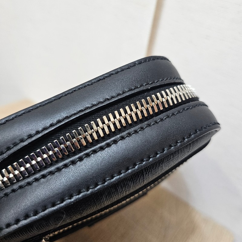 [新年買新包福利🧧] Gucci黑灰老花藍紅藍背帶拉鏈mini日字斜背包-15