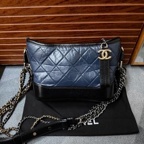 Chanel 流浪包黑藍（小號）