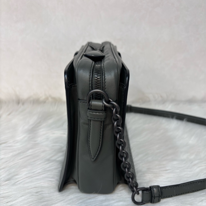 BOTTEGA VENETA BV 鐵灰色 編織 拉鍊 三層 肩背包 斜背包 航空包 郵差包-4