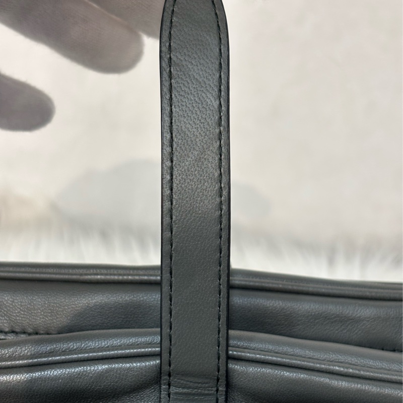 BOTTEGA VENETA BV 鐵灰色 編織 拉鍊 三層 肩背包 斜背包 航空包 郵差包-42