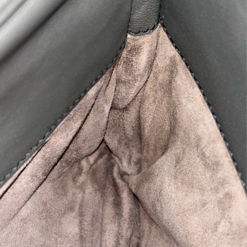 BOTTEGA VENETA BV 鐵灰色 編織 拉鍊 三層 肩背包 斜背包 航空包 郵差包-45