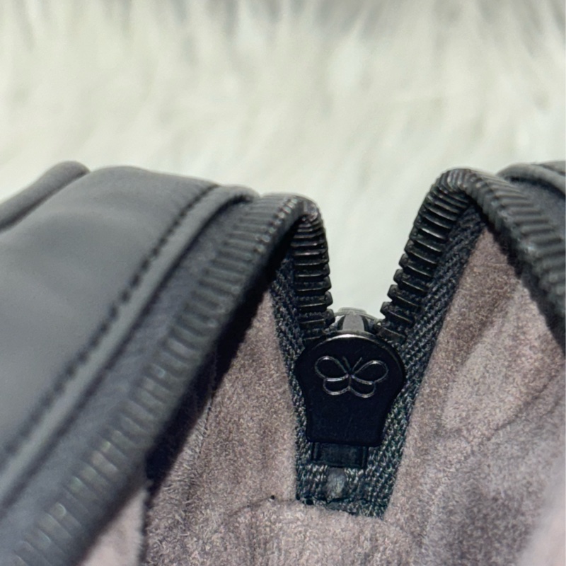 BOTTEGA VENETA BV 鐵灰色 編織 拉鍊 三層 肩背包 斜背包 航空包 郵差包-56