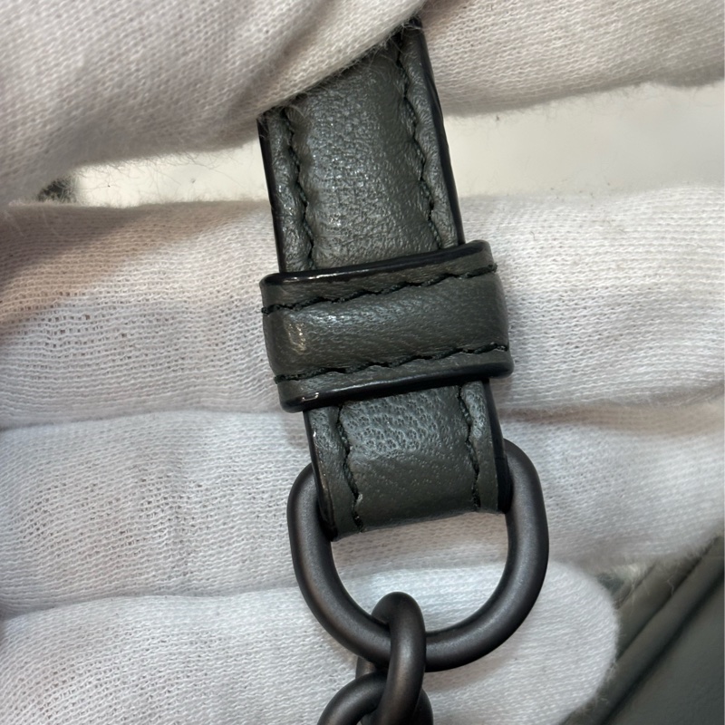 BOTTEGA VENETA BV 鐵灰色 編織 拉鍊 三層 肩背包 斜背包 航空包 郵差包-60