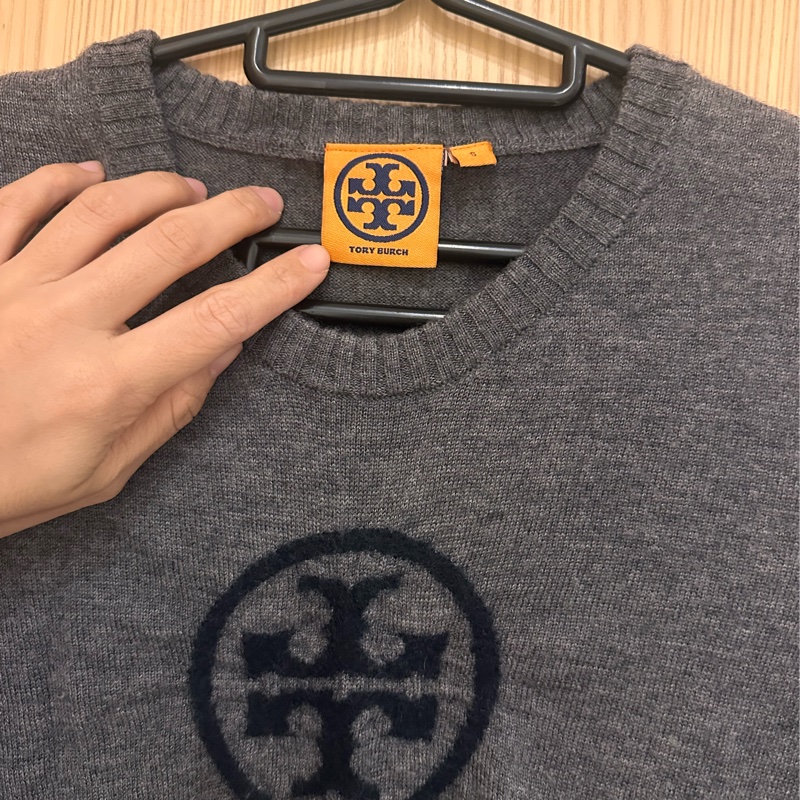 Tory Burch 75%羊毛 5%克什米爾 極度親膚深灰色上衣-5