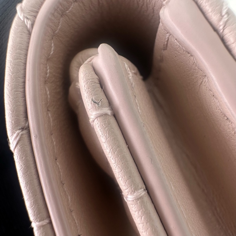 閑置品🌟DIOR Glycine 粉色羊皮金扣 卡片包 2025年全套有盒-6