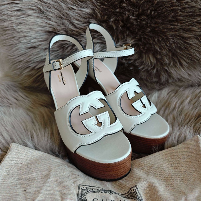 99新未使用Gucci古馳 互扣式雙G鏤空 尺碼37-6